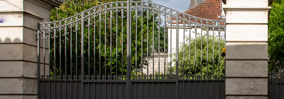 Wooden Swing Gate Repair in Coral Gables, FL